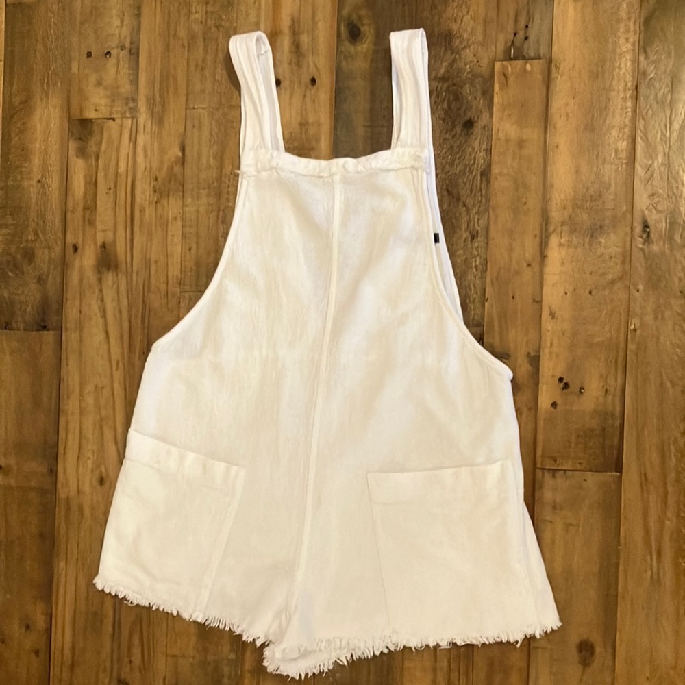 Zara Trafaluc Collection short jump suit white size Small